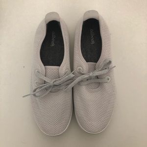 Allbirds Tree Skippers Size 10 in Chalk